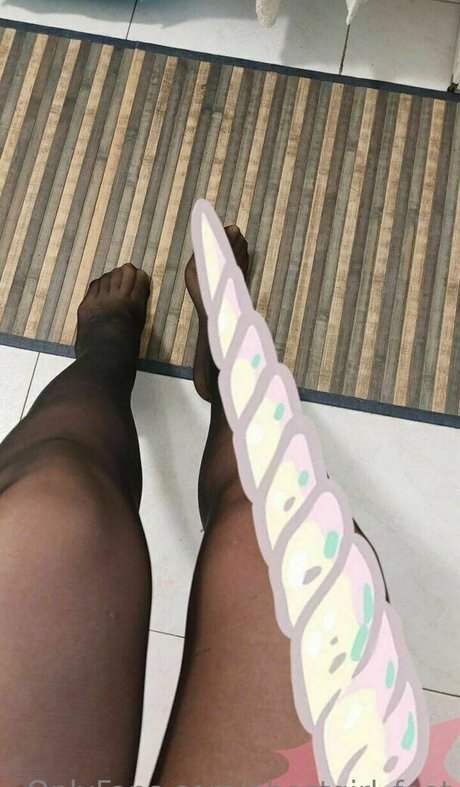 ghostgirl-feet