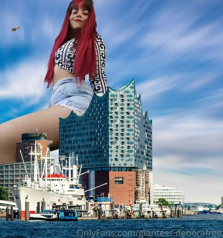 giantess-deborafree