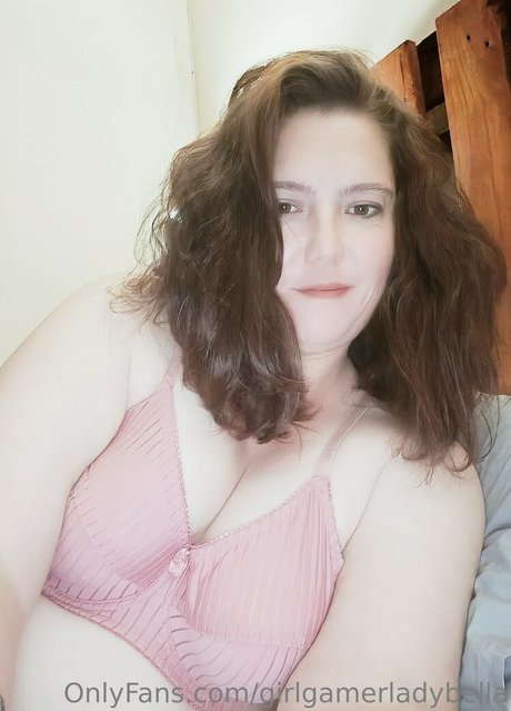 girlgamerladybella-1