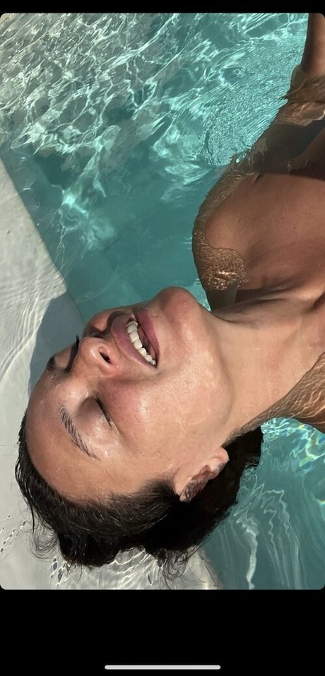 gizzi-erskine