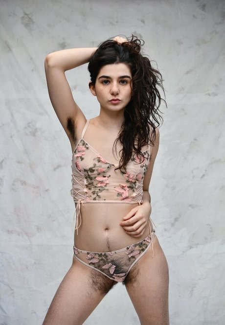 hairy-women