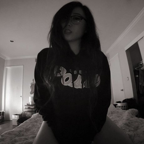 hentaiwaifv-hentaiwaifu-1