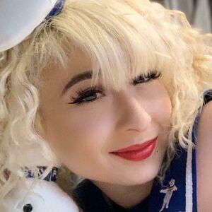 Missfineapples Nude Onlyfans Leaked Media CelebJiahd